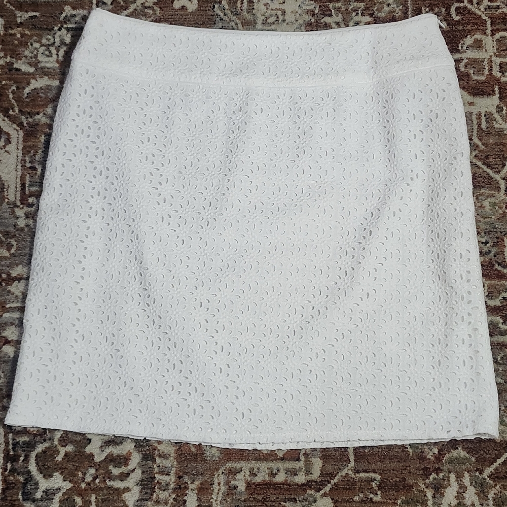 EUC San tropez west cotton eyelet lace skirt